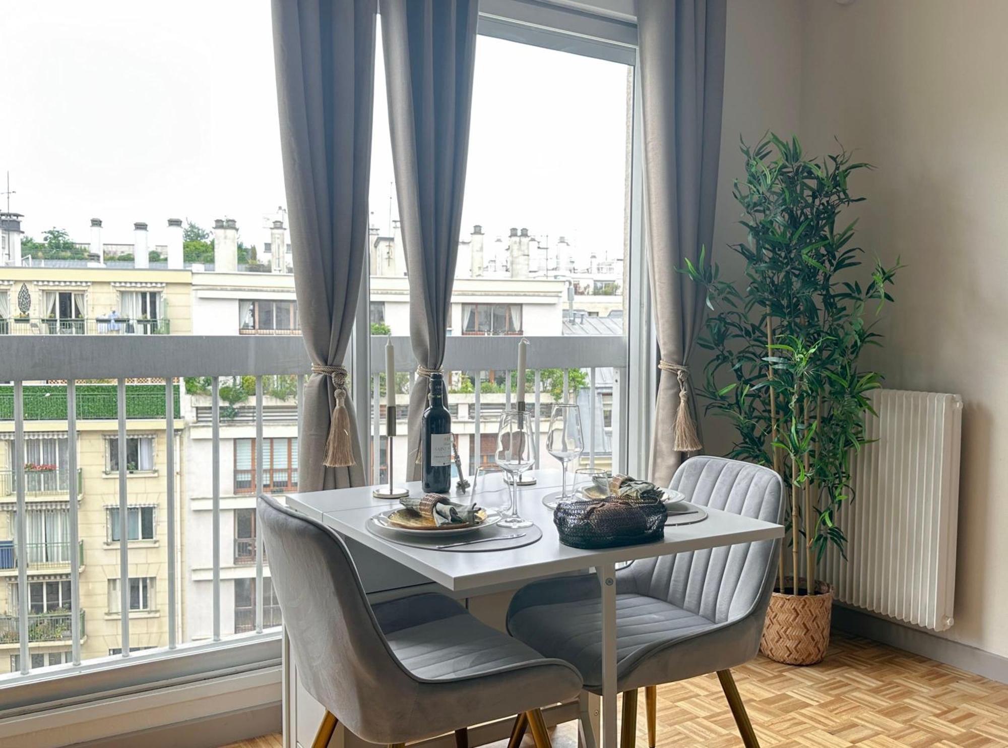 Brand-New Studio With Eiffel Tower View Paris Exterior foto